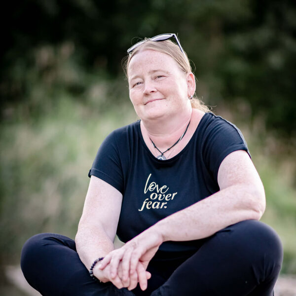 "love over fear"<br>Shirt (Damen/Herren)